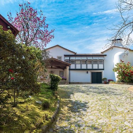 Gasthaus Quinta De Mouraes Casa Dos Rododendros Lever Exterior foto