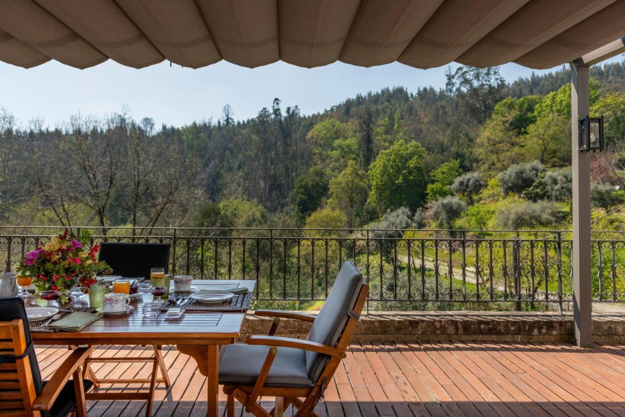 Gasthaus Quinta De Mouraes Casa Dos Rododendros Lever Exterior foto